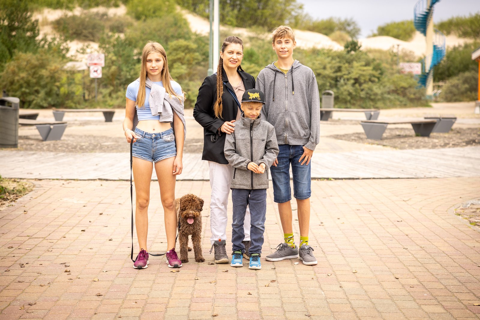Lagotto Romagnolo ģimenes suns ar bērniem - draudzīgs, hipoalerģisks ūdenssuns, Arivi Paisumi audzētava Latvijā
